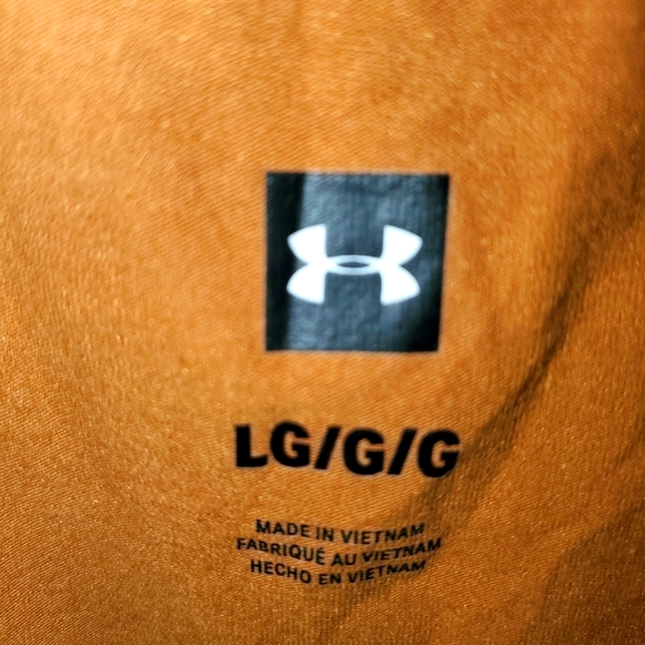 Under Armour Racing Tee - Picture 3 of 3